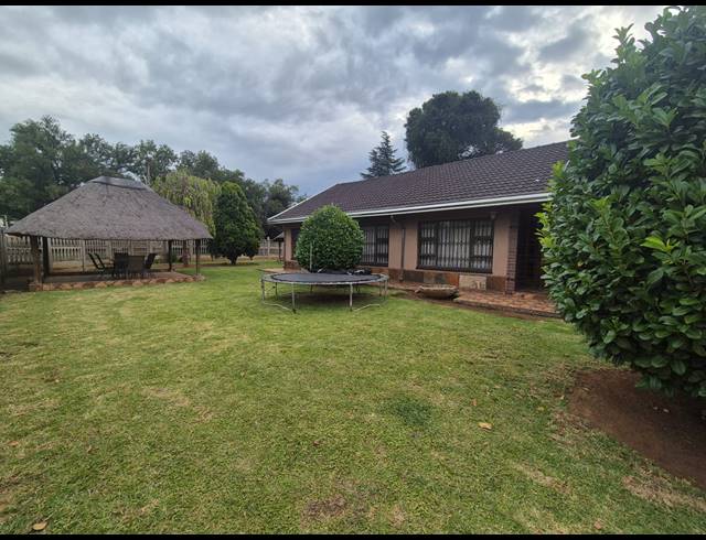 4 BEDROOM HOUSE FOR SALE IN ARCON PARK